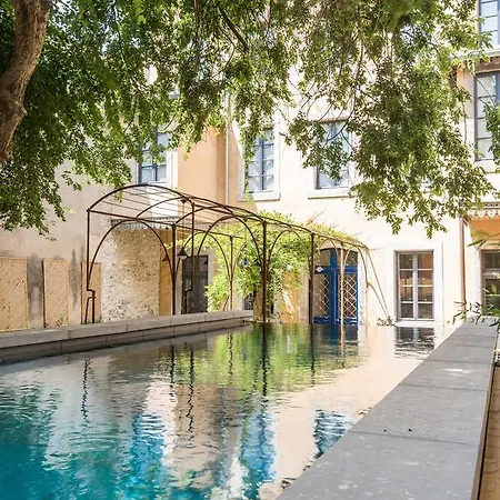 Les D'aime Bed & Breakfast 3*